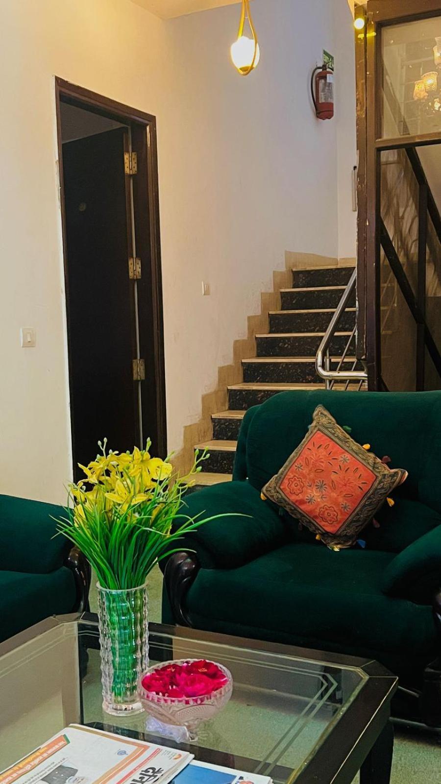 Hotel The Am Bliss Ґурґаон Екстер'єр фото